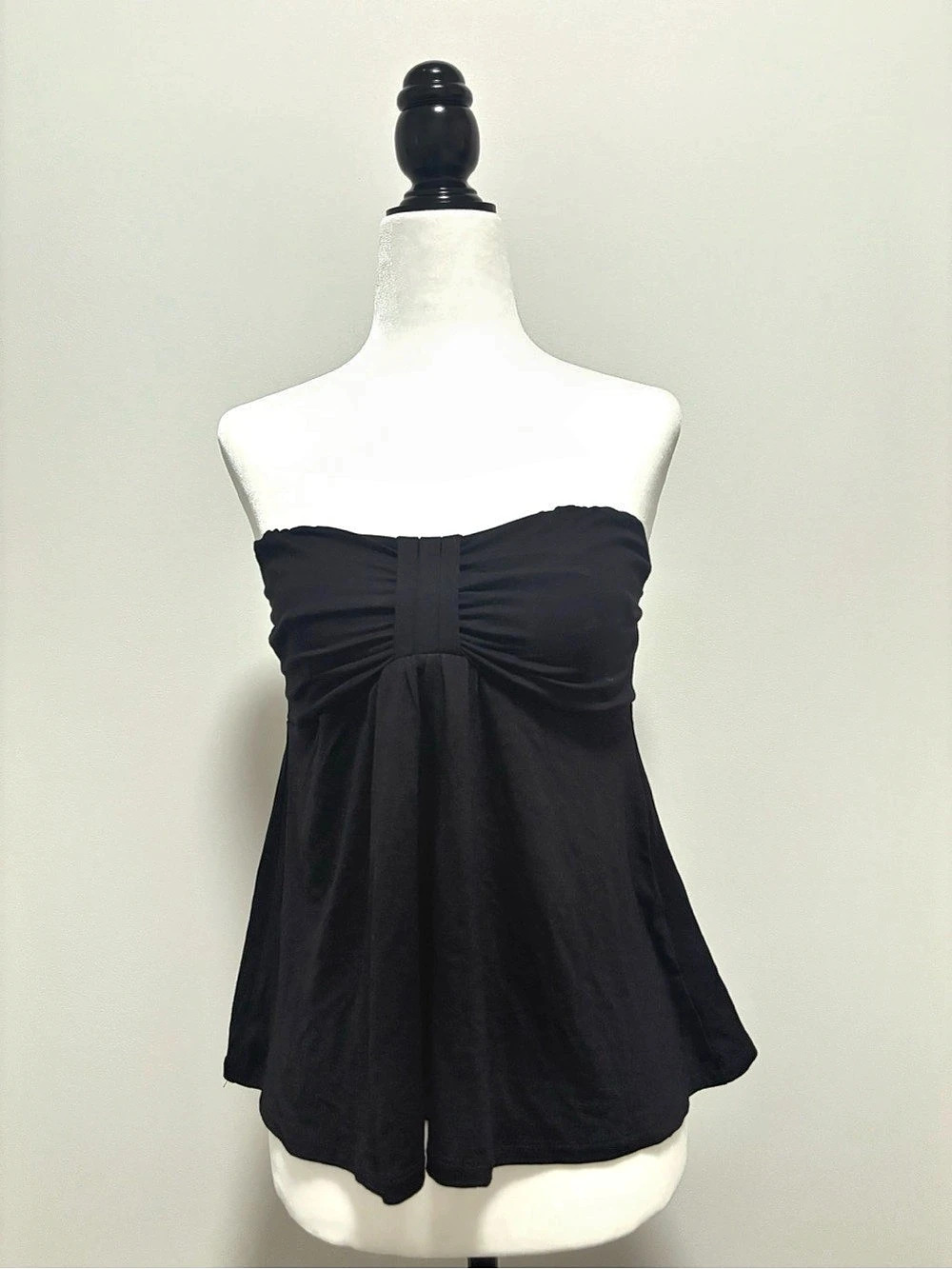 Brandy Melville Strapless Ruched Black Top New With Tags